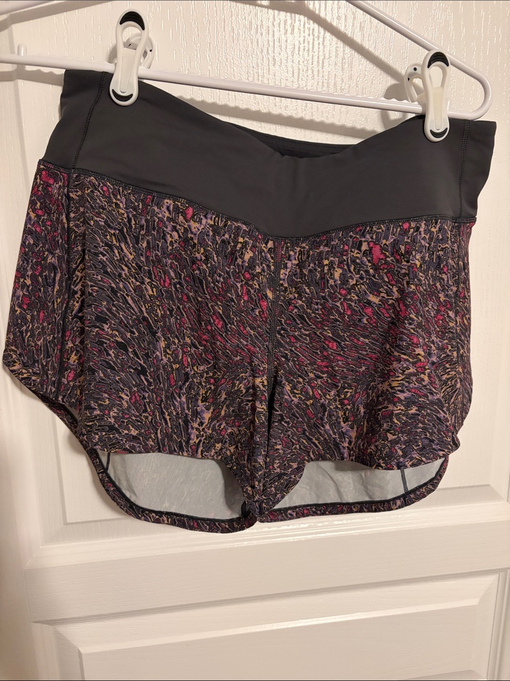 lululemon athletica Black Waistband Multicolor Active Shorts